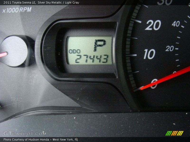 Silver Sky Metallic / Light Gray 2011 Toyota Sienna LE