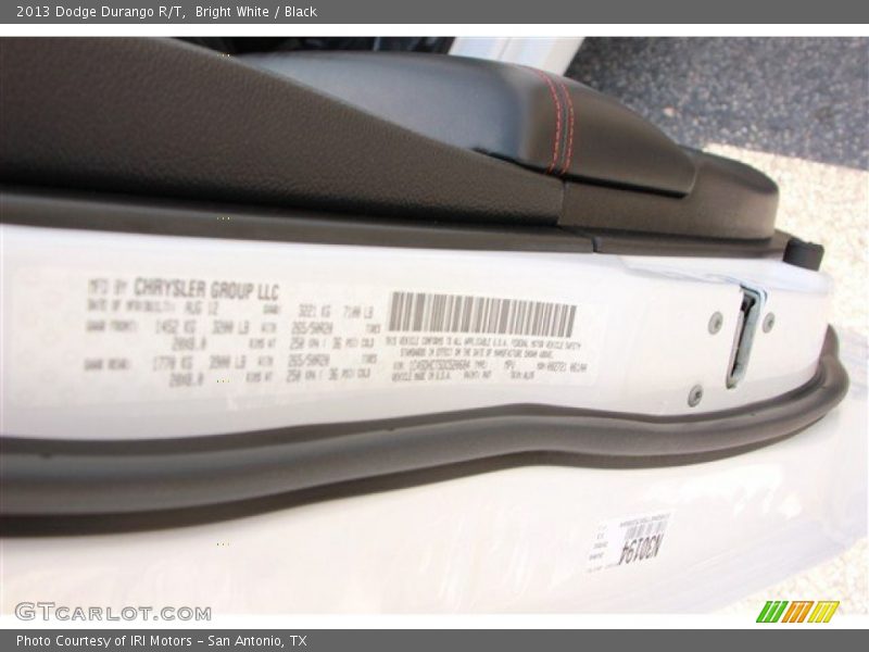 Bright White / Black 2013 Dodge Durango R/T