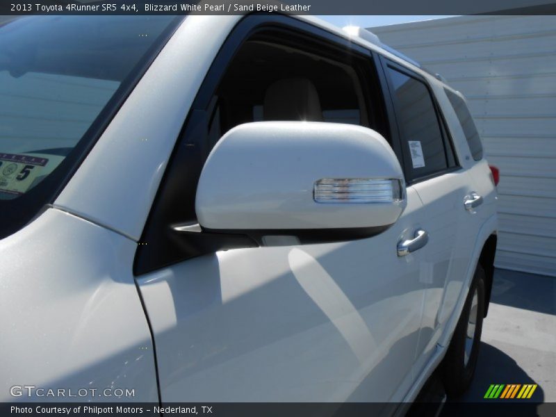 Blizzard White Pearl / Sand Beige Leather 2013 Toyota 4Runner SR5 4x4