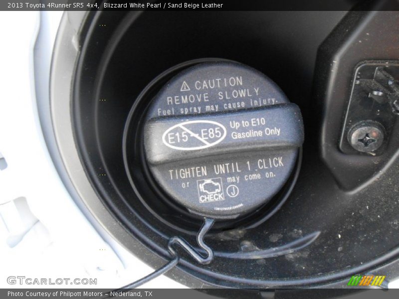 Blizzard White Pearl / Sand Beige Leather 2013 Toyota 4Runner SR5 4x4