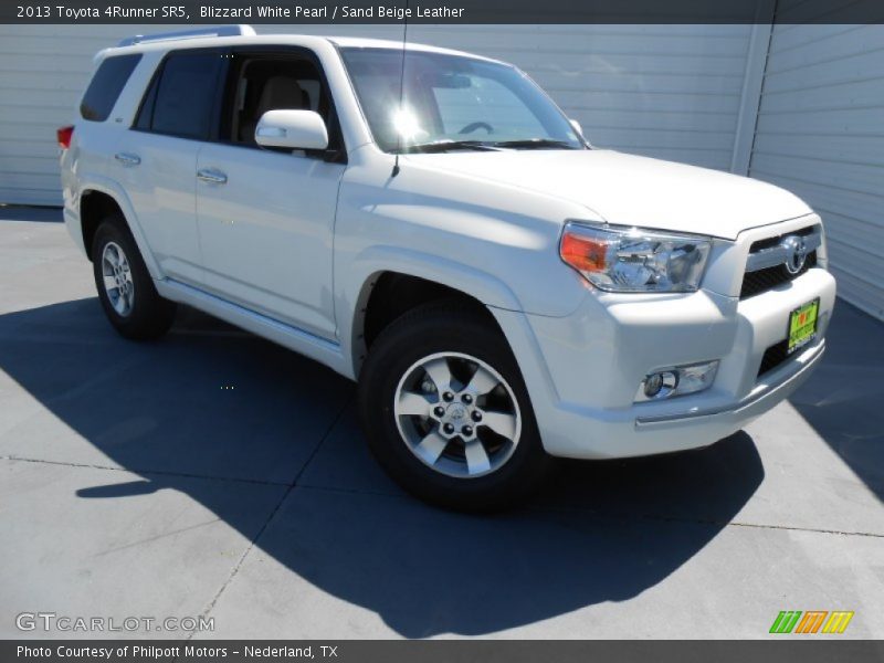 Blizzard White Pearl / Sand Beige Leather 2013 Toyota 4Runner SR5