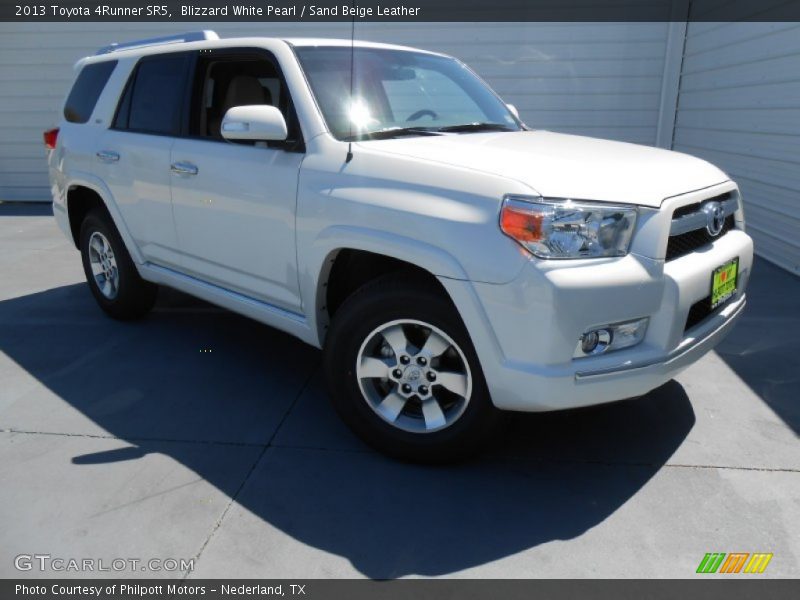 Blizzard White Pearl / Sand Beige Leather 2013 Toyota 4Runner SR5