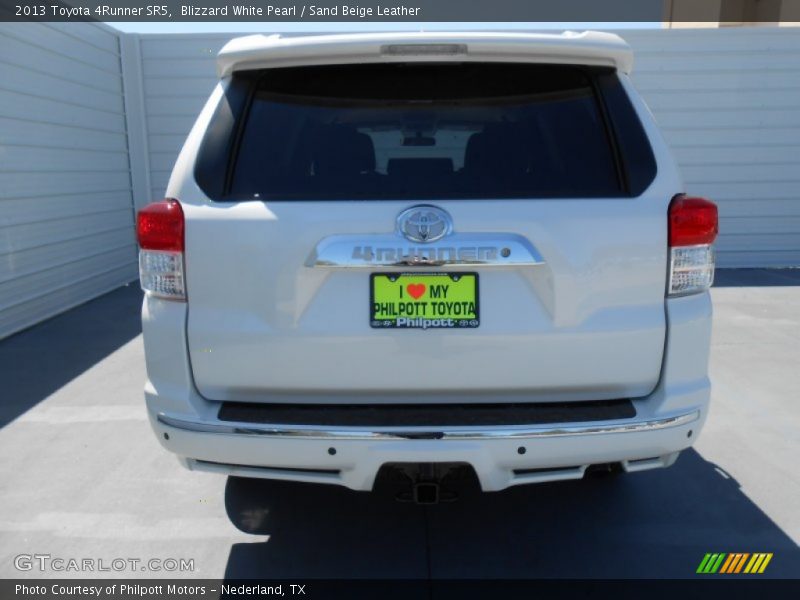 Blizzard White Pearl / Sand Beige Leather 2013 Toyota 4Runner SR5
