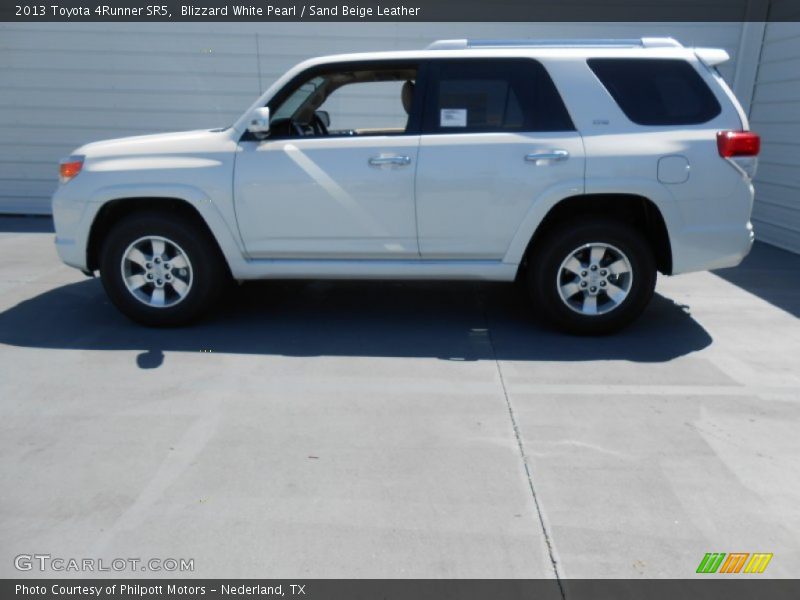 Blizzard White Pearl / Sand Beige Leather 2013 Toyota 4Runner SR5