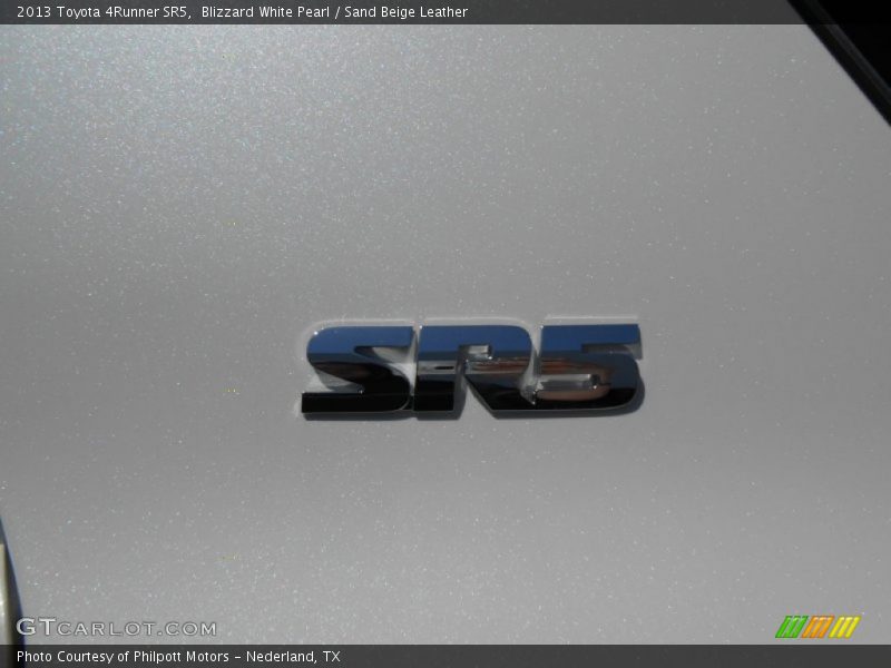 Blizzard White Pearl / Sand Beige Leather 2013 Toyota 4Runner SR5