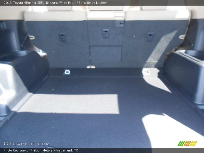Blizzard White Pearl / Sand Beige Leather 2013 Toyota 4Runner SR5