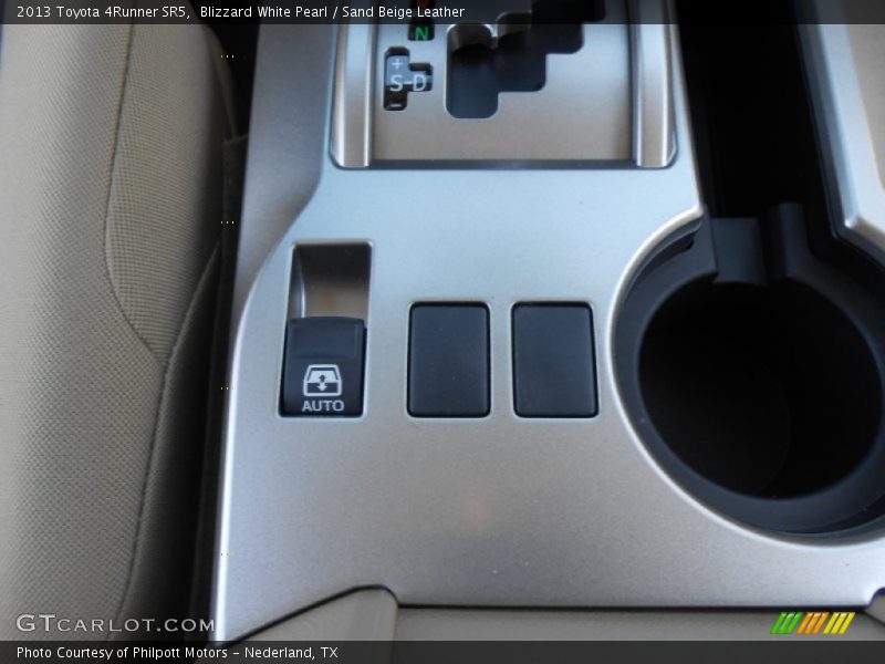 Blizzard White Pearl / Sand Beige Leather 2013 Toyota 4Runner SR5