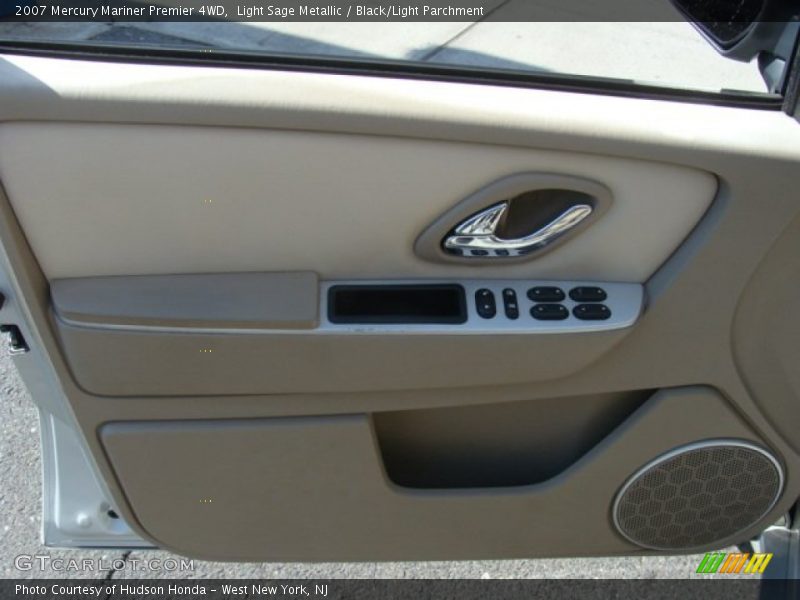 Light Sage Metallic / Black/Light Parchment 2007 Mercury Mariner Premier 4WD