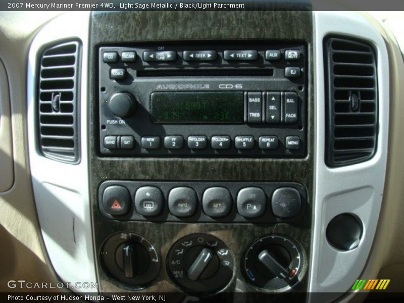 Light Sage Metallic / Black/Light Parchment 2007 Mercury Mariner Premier 4WD