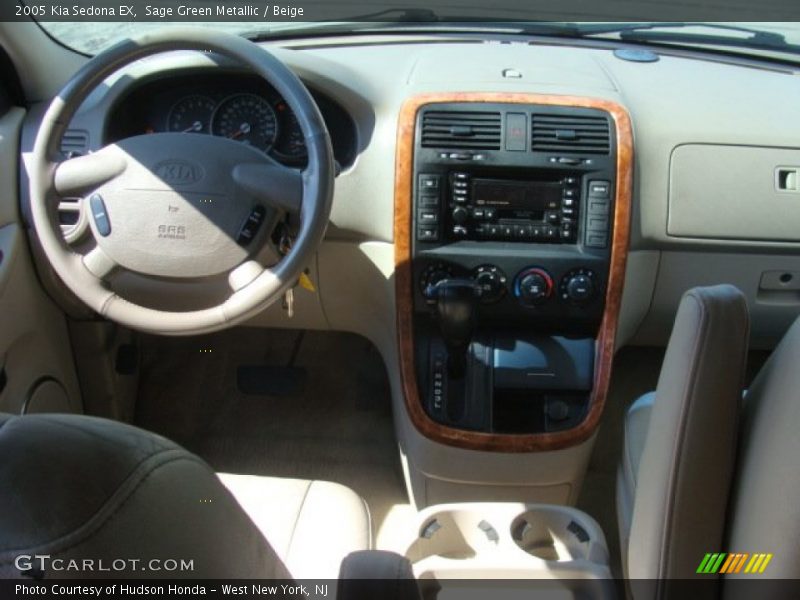 Sage Green Metallic / Beige 2005 Kia Sedona EX