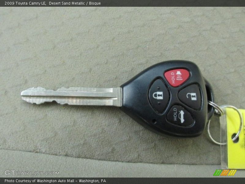Desert Sand Metallic / Bisque 2009 Toyota Camry LE