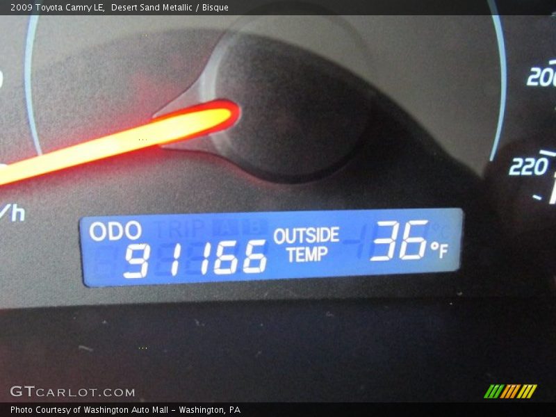 Desert Sand Metallic / Bisque 2009 Toyota Camry LE