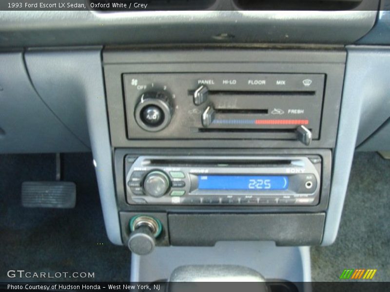 Oxford White / Grey 1993 Ford Escort LX Sedan