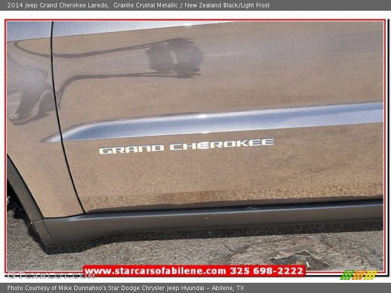 Granite Crystal Metallic / New Zealand Black/Light Frost 2014 Jeep Grand Cherokee Laredo