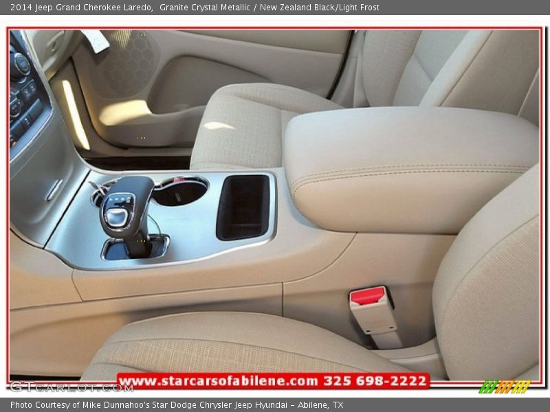 Granite Crystal Metallic / New Zealand Black/Light Frost 2014 Jeep Grand Cherokee Laredo