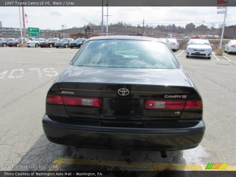 Black / Gray 1997 Toyota Camry LE V6