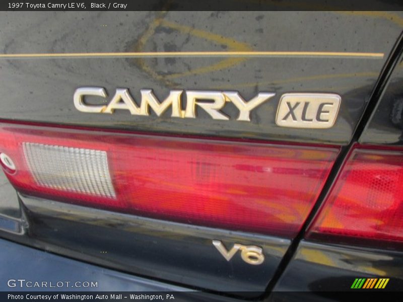 Black / Gray 1997 Toyota Camry LE V6