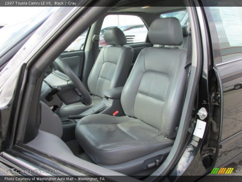 Black / Gray 1997 Toyota Camry LE V6