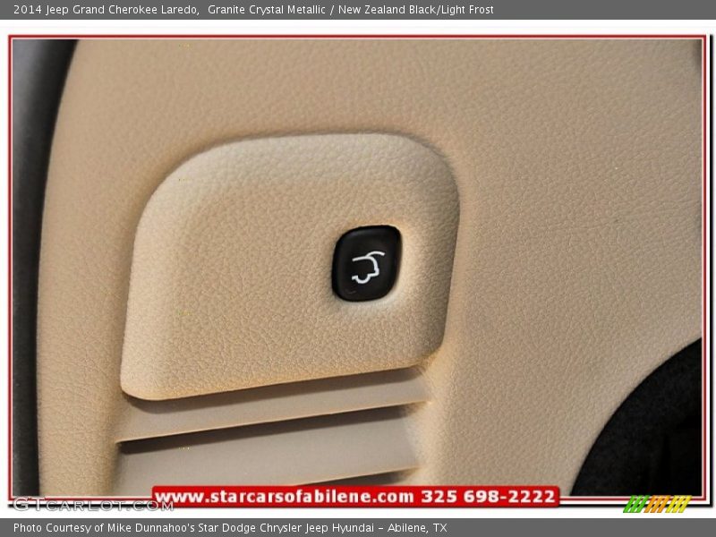 Granite Crystal Metallic / New Zealand Black/Light Frost 2014 Jeep Grand Cherokee Laredo