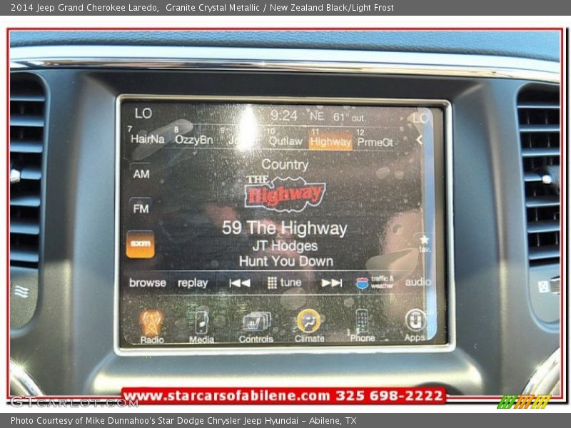 Granite Crystal Metallic / New Zealand Black/Light Frost 2014 Jeep Grand Cherokee Laredo