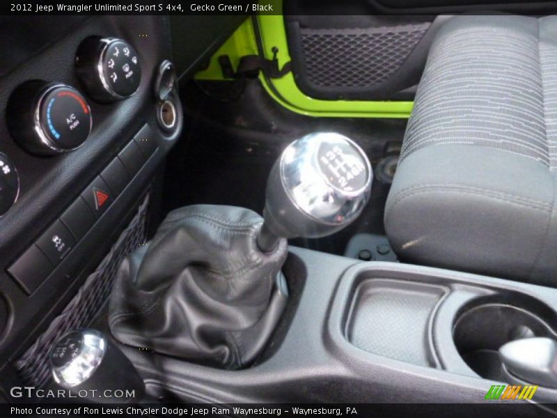  2012 Wrangler Unlimited Sport S 4x4 6 Speed Manual Shifter