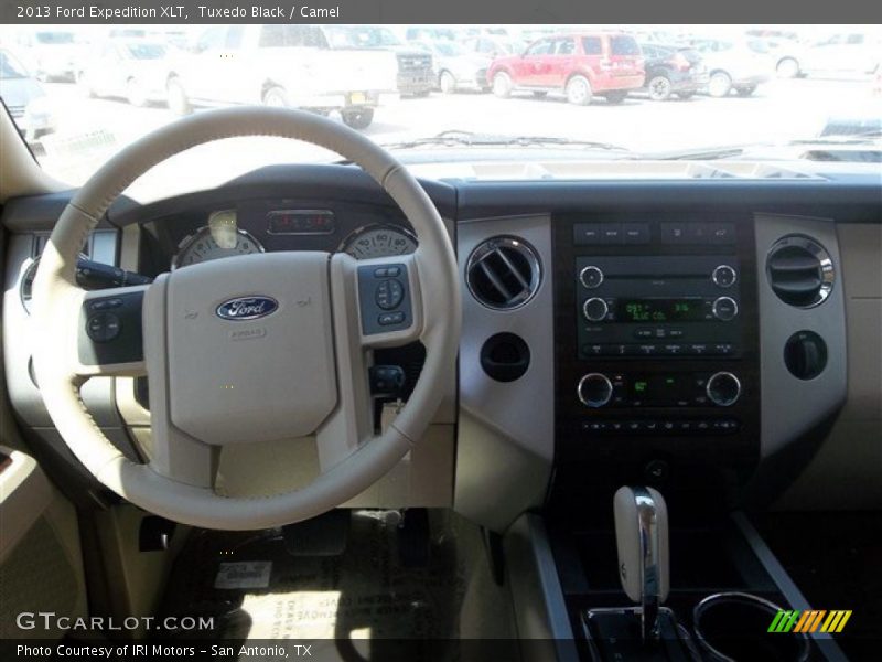 Tuxedo Black / Camel 2013 Ford Expedition XLT