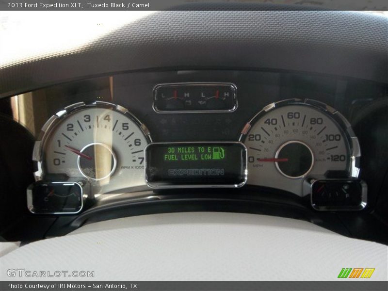 Tuxedo Black / Camel 2013 Ford Expedition XLT