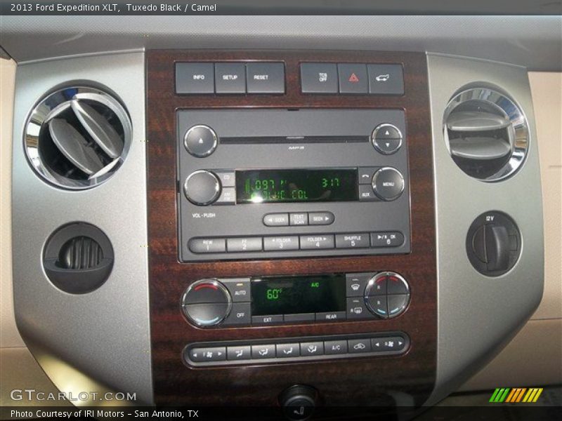 Tuxedo Black / Camel 2013 Ford Expedition XLT