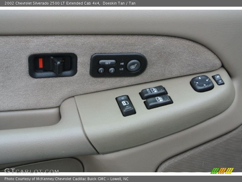 Doeskin Tan / Tan 2002 Chevrolet Silverado 2500 LT Extended Cab 4x4