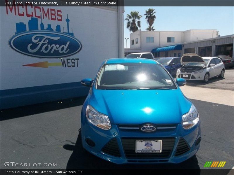 Blue Candy / Medium Light Stone 2013 Ford Focus SE Hatchback
