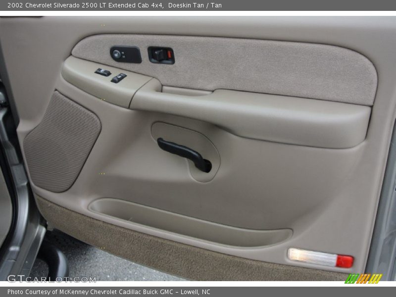 Doeskin Tan / Tan 2002 Chevrolet Silverado 2500 LT Extended Cab 4x4