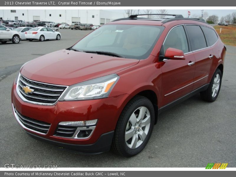 Front 3/4 View of 2013 Traverse LTZ