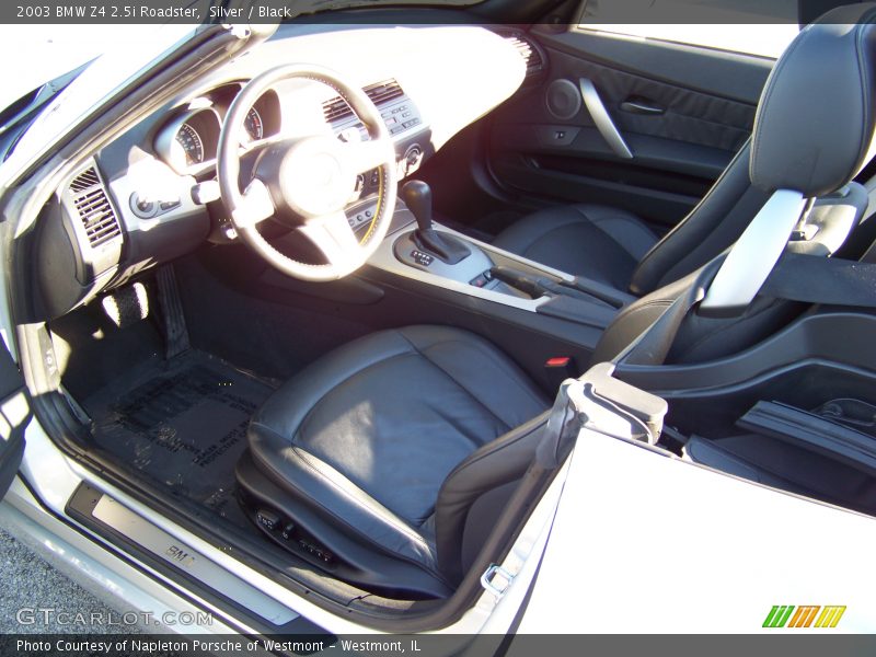 Silver / Black 2003 BMW Z4 2.5i Roadster