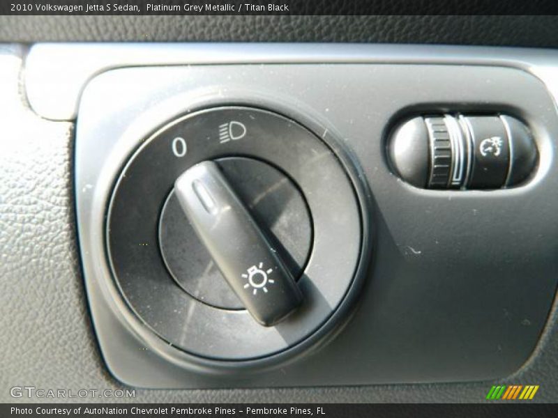 Platinum Grey Metallic / Titan Black 2010 Volkswagen Jetta S Sedan