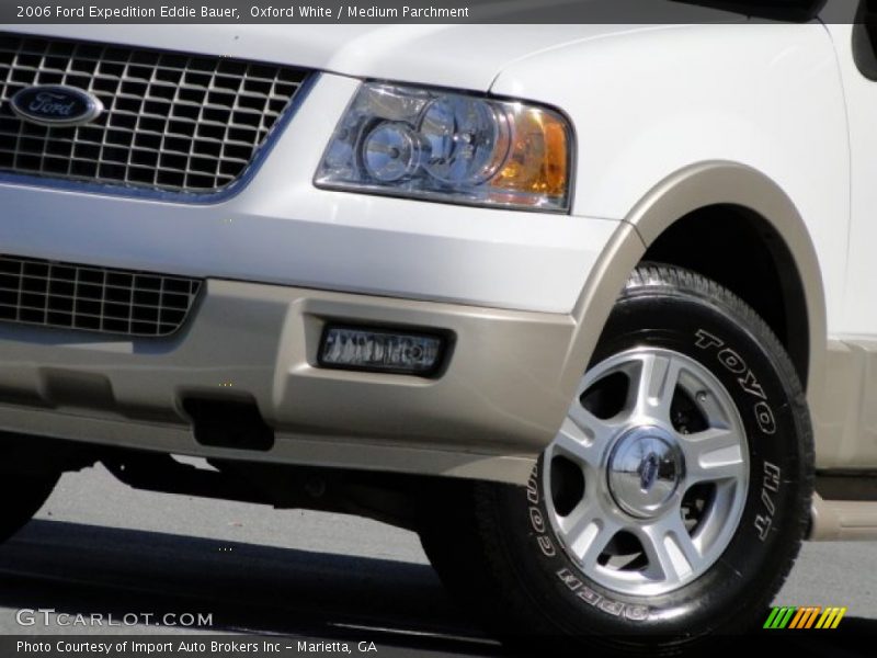 Oxford White / Medium Parchment 2006 Ford Expedition Eddie Bauer