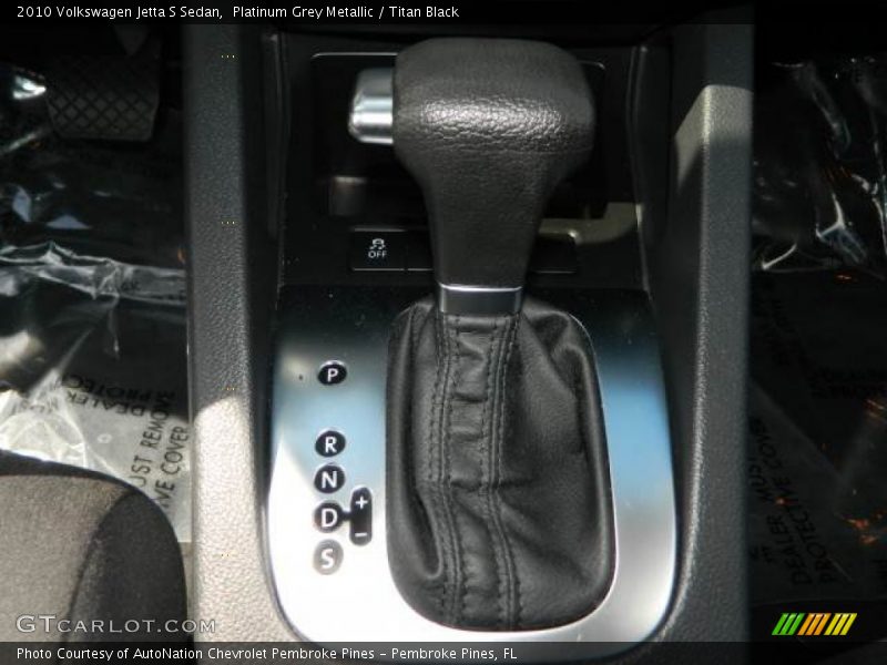 Platinum Grey Metallic / Titan Black 2010 Volkswagen Jetta S Sedan