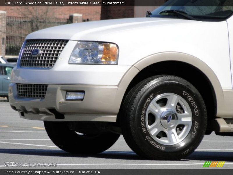 Oxford White / Medium Parchment 2006 Ford Expedition Eddie Bauer
