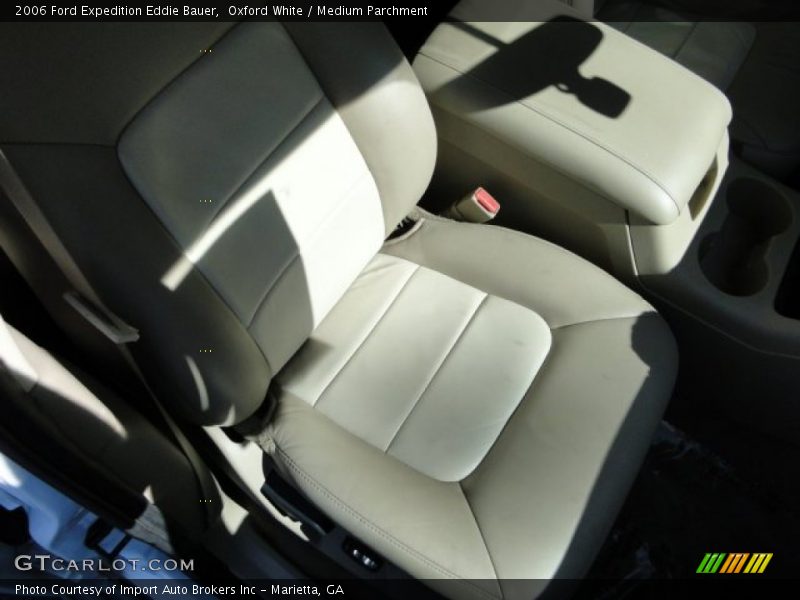 Oxford White / Medium Parchment 2006 Ford Expedition Eddie Bauer