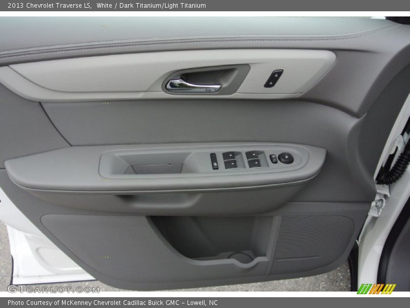 White / Dark Titanium/Light Titanium 2013 Chevrolet Traverse LS