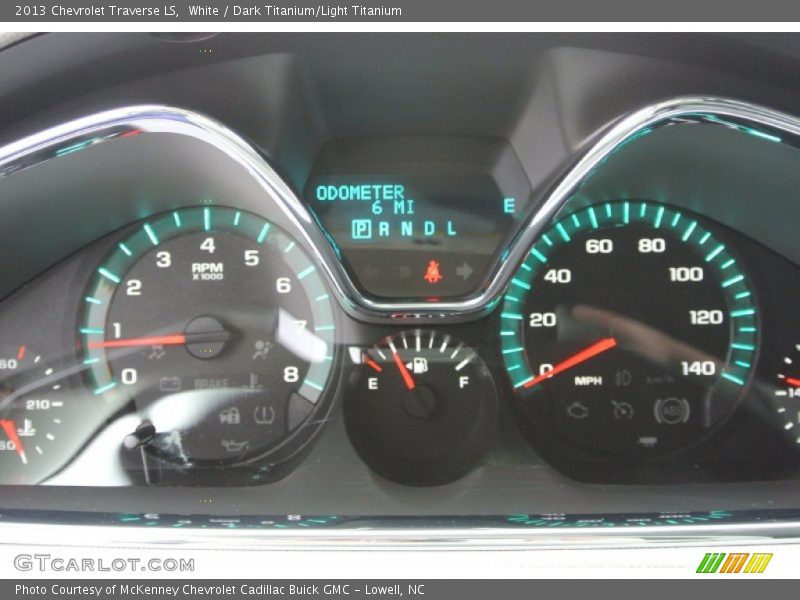 White / Dark Titanium/Light Titanium 2013 Chevrolet Traverse LS