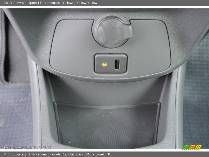 Lemonade (Yellow) / Yellow/Yellow 2013 Chevrolet Spark LT