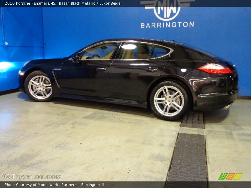 Basalt Black Metallic / Luxor Beige 2010 Porsche Panamera 4S