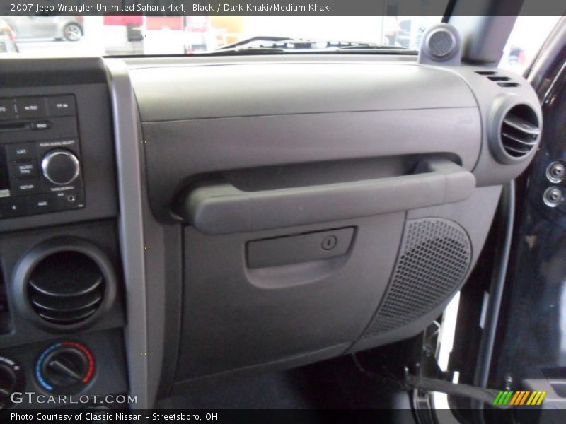 Black / Dark Khaki/Medium Khaki 2007 Jeep Wrangler Unlimited Sahara 4x4
