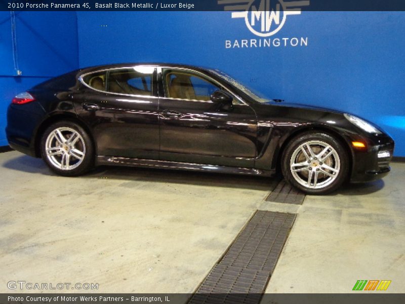 Basalt Black Metallic / Luxor Beige 2010 Porsche Panamera 4S