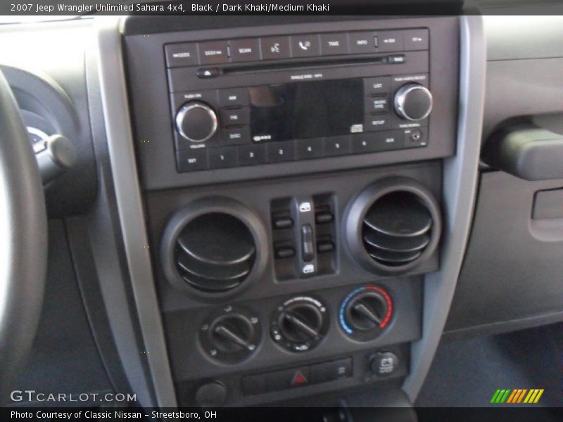 Black / Dark Khaki/Medium Khaki 2007 Jeep Wrangler Unlimited Sahara 4x4
