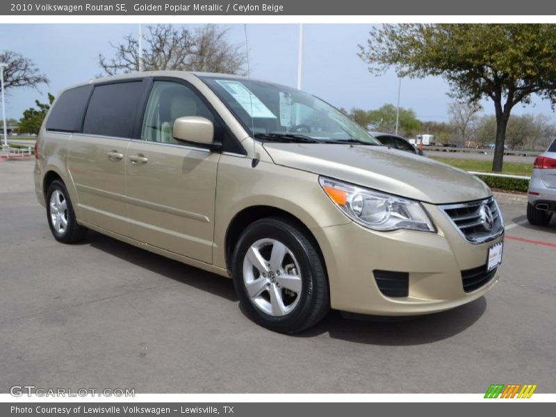 Front 3/4 View of 2010 Routan SE