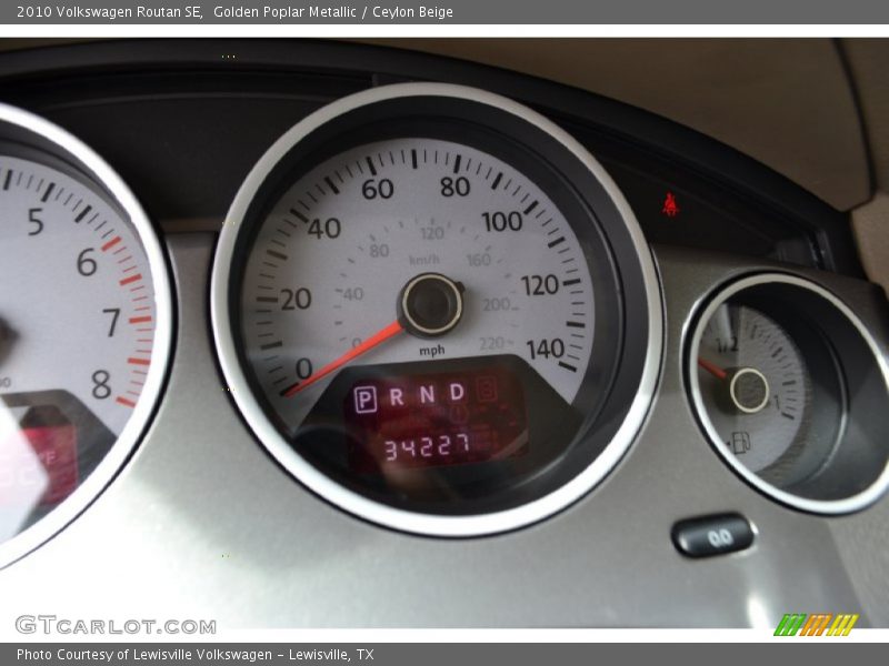 Golden Poplar Metallic / Ceylon Beige 2010 Volkswagen Routan SE