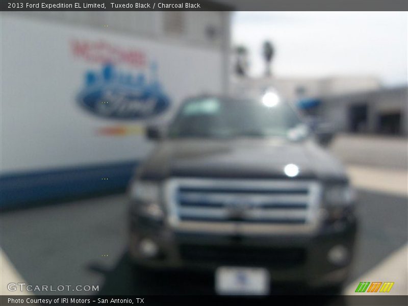 Tuxedo Black / Charcoal Black 2013 Ford Expedition EL Limited