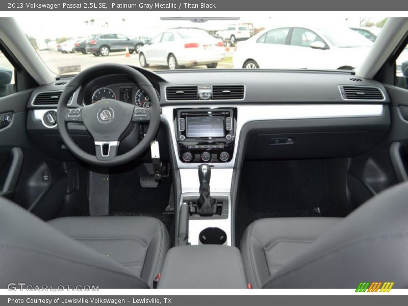 Platinum Gray Metallic / Titan Black 2013 Volkswagen Passat 2.5L SE