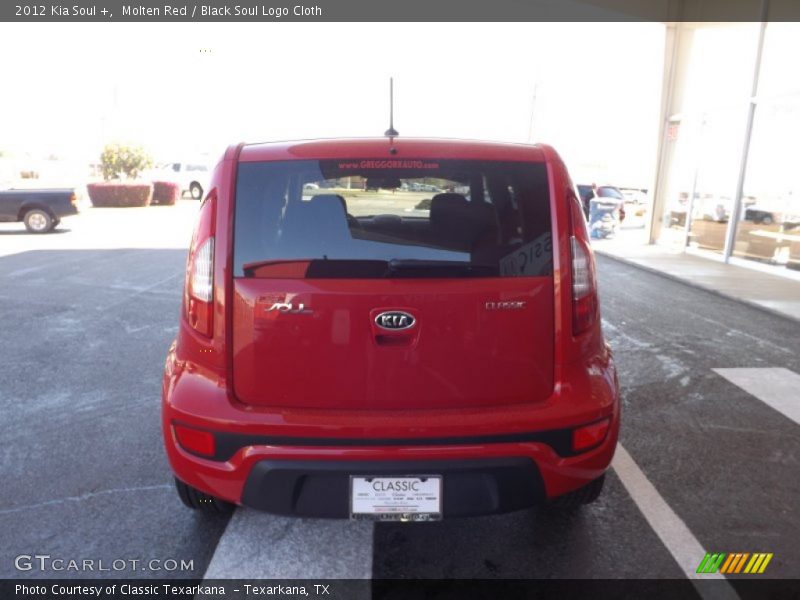 Molten Red / Black Soul Logo Cloth 2012 Kia Soul +
